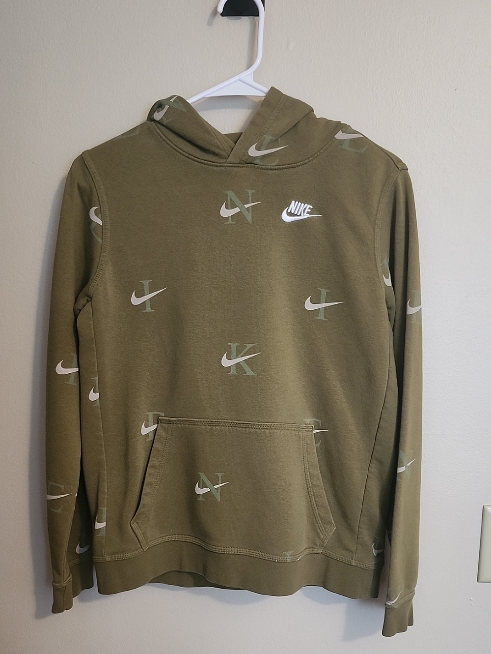Nike Sportswear Club Kangaroo Pocket Big Kids Boys Hoodie Xl